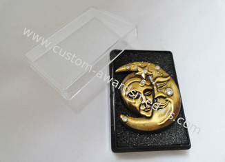 сплав цинка 3D, утюг, латунный Pin отворотом страза без мягкой эмали, с античной плакировкой золота