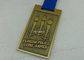 Подгонянные медали марафона золота 3Д, медали спорта заливки формы, медали эмали ленты с цинком сплавляют